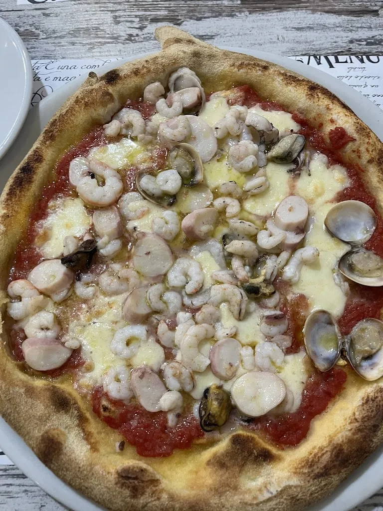 Christoph Lutz_Sciálo_Porto Empedocle_review