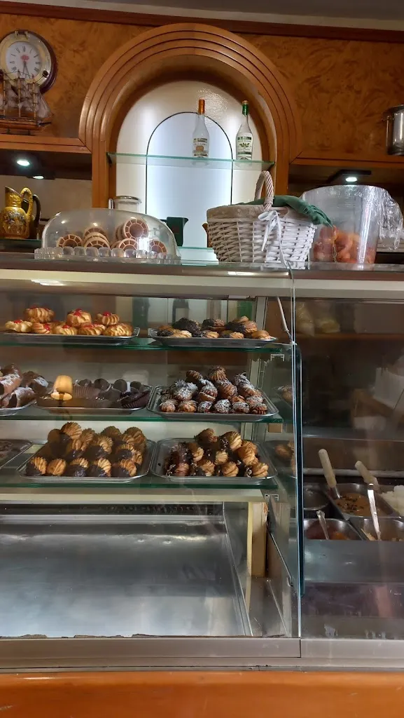 M. H._Caffetteria Azzurra_Porto Empedocle_review