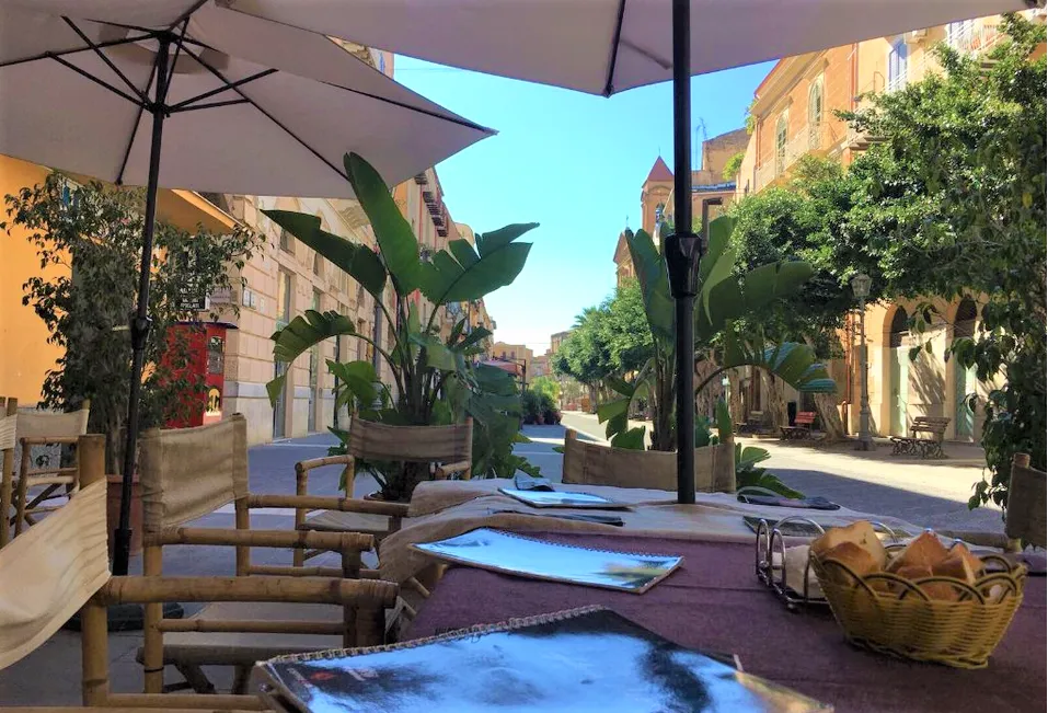 Caffetteria Azzurra_Porto Empedocle_slider_image_3