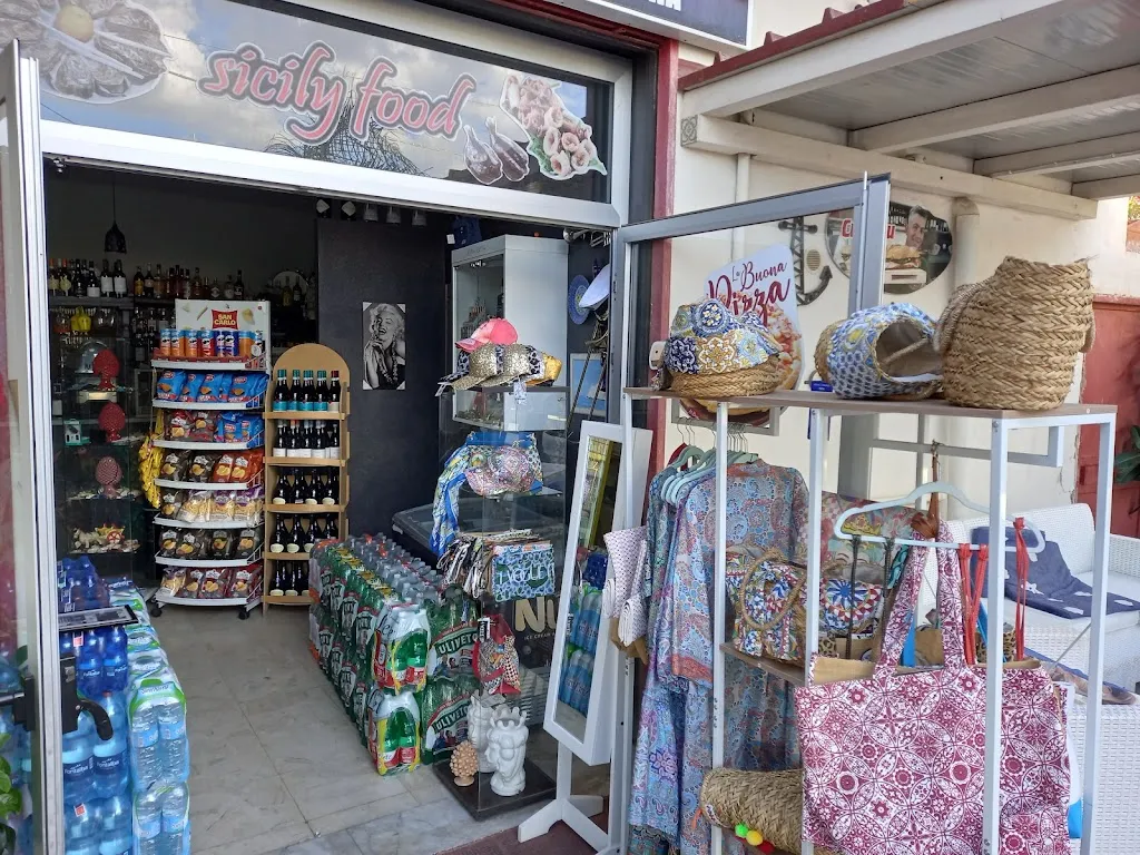 Al Bivio Wine bar restaurant "Mini Market" restaurant in Porto Empedocle