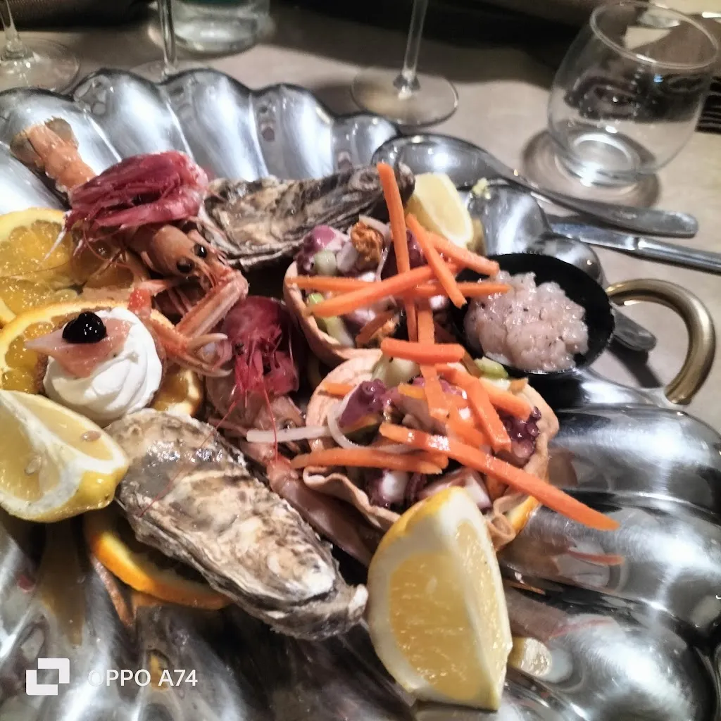 Al Bivio Wine bar restaurant 