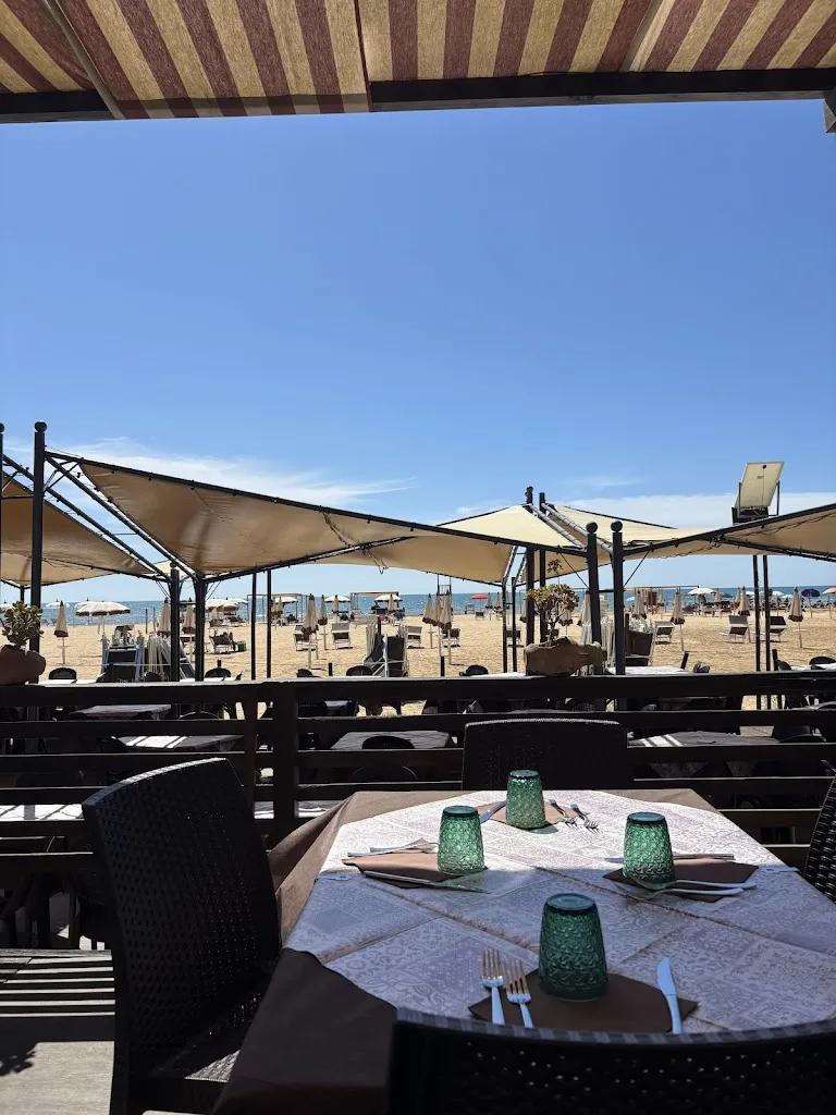 Ristorante Kenia di Chiona Antonella_Porto Empedocle_slider_image_3