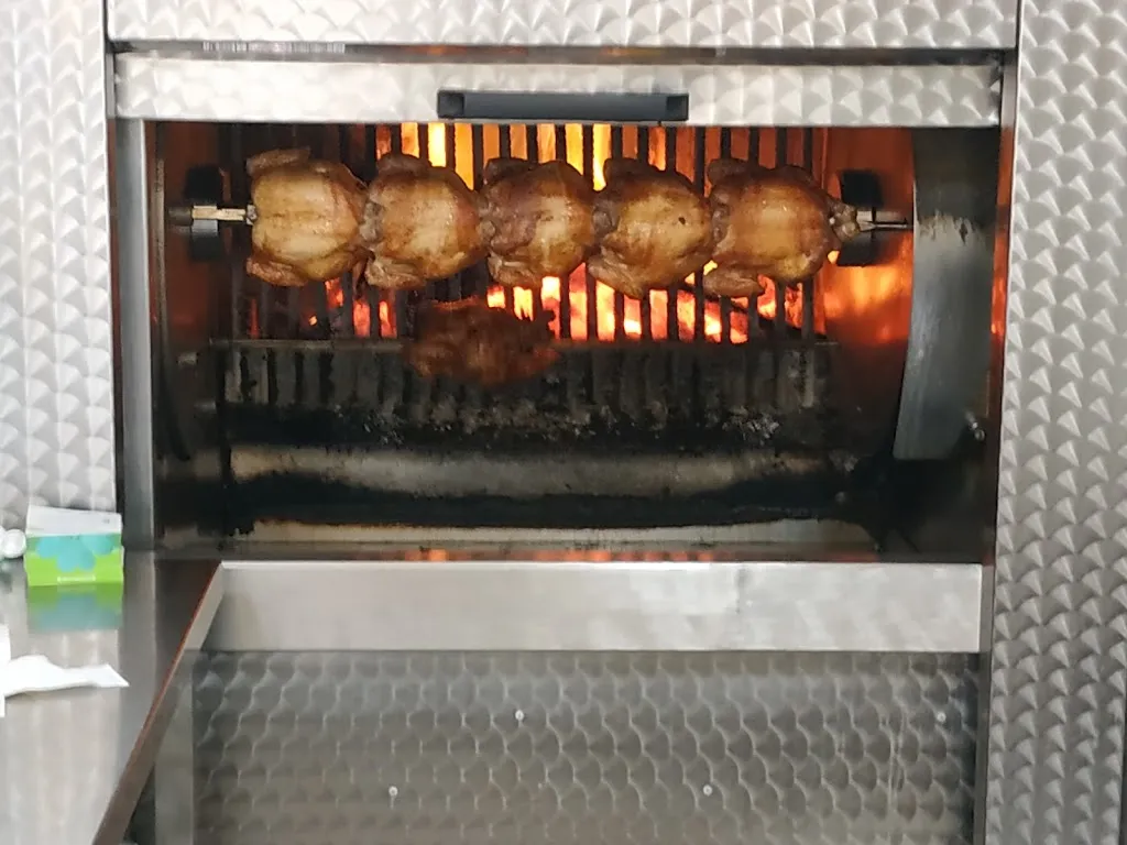 Totò Scenna_Polleria Casa Del Pollo Di Pasquale Gucciardo_Porto Empedocle_review