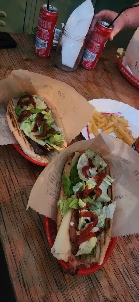 ricardo evil_Trattoria 