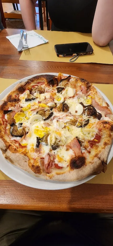 ricardo evil_Pizzeria InContrada_Ramacca_review