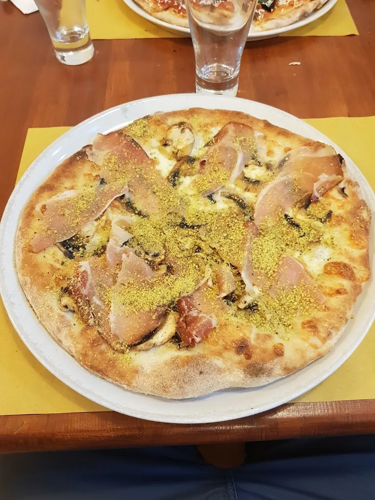 Antonino Scaccianoce_Pizzeria InContrada_Ramacca_review