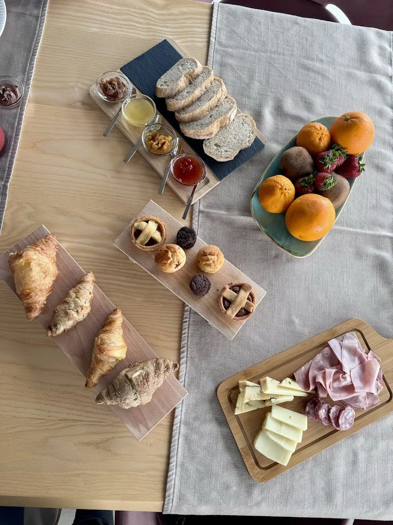 Nina Wolf_Bahal Dell'Etna_Ramacca_review