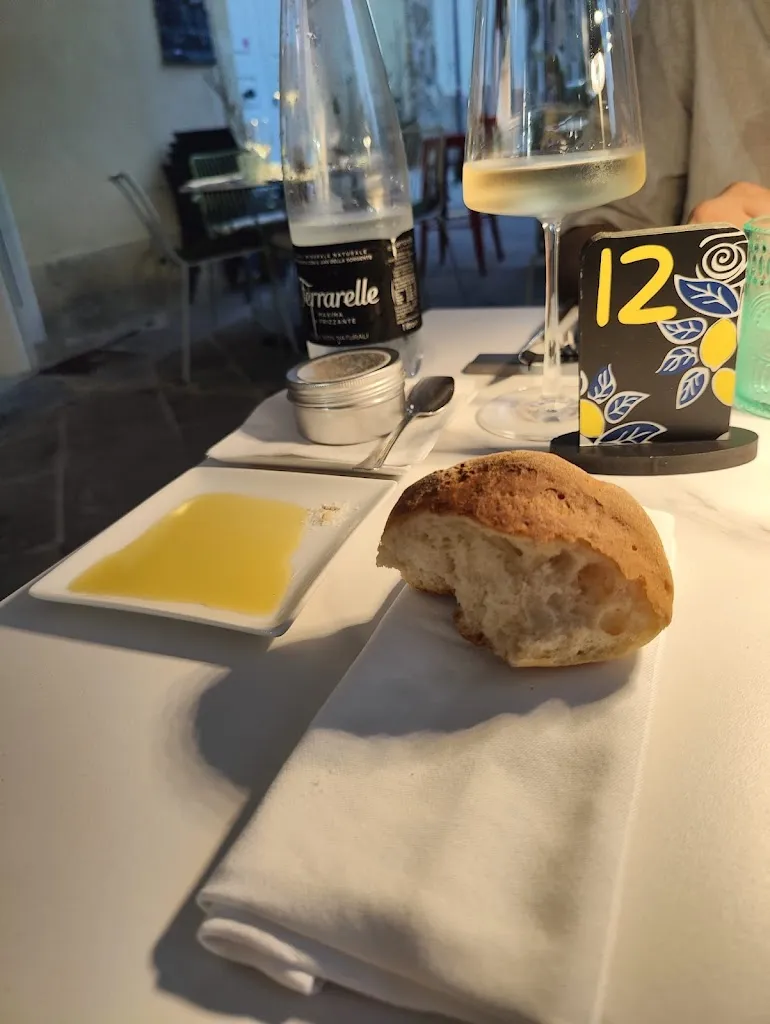 Rowan Tweed Nuijten_Ranieri - Cucina Chiacchiere e Vino_Provincia di Siracusa_recensione