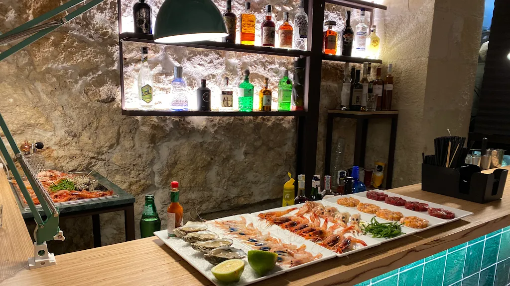 CRUDO Ristorante | Lounge bar restaurant in Provincia di Siracusa