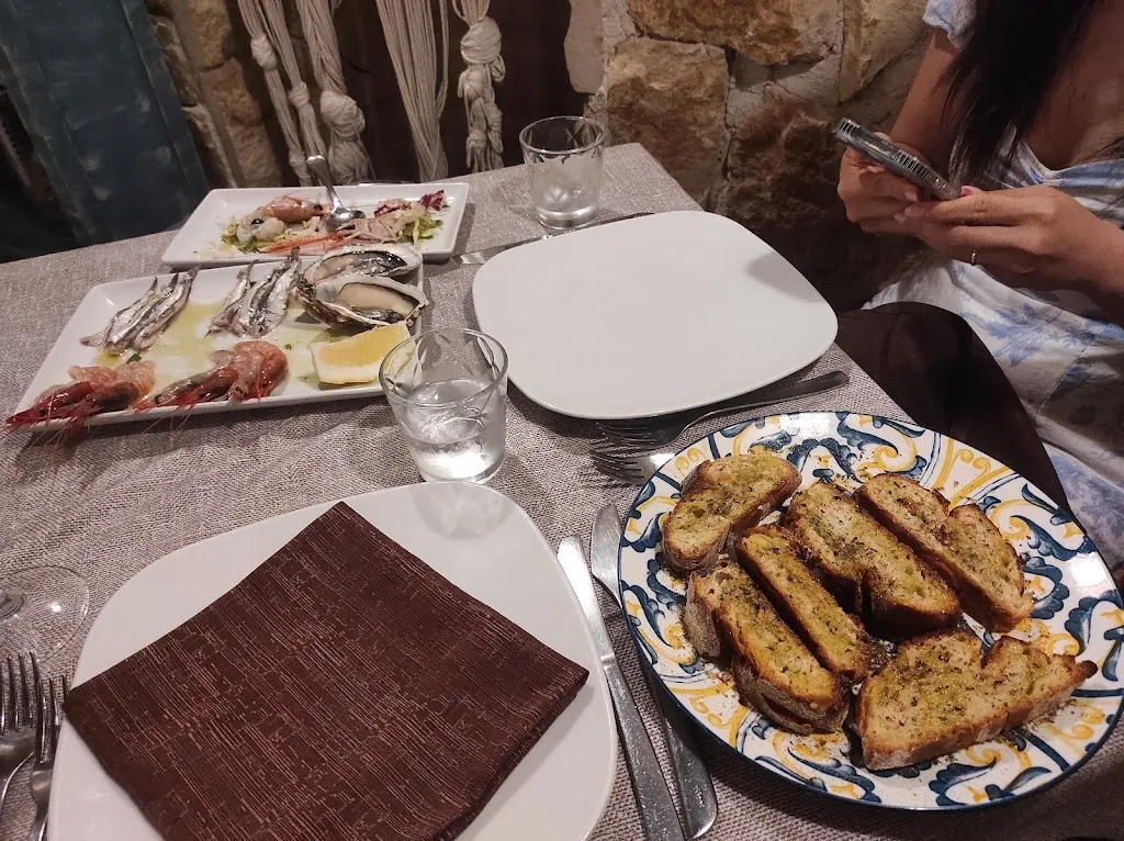 Aeron Ee_Apollonion - Osteria da Carlo_Provincia di Siracusa_review