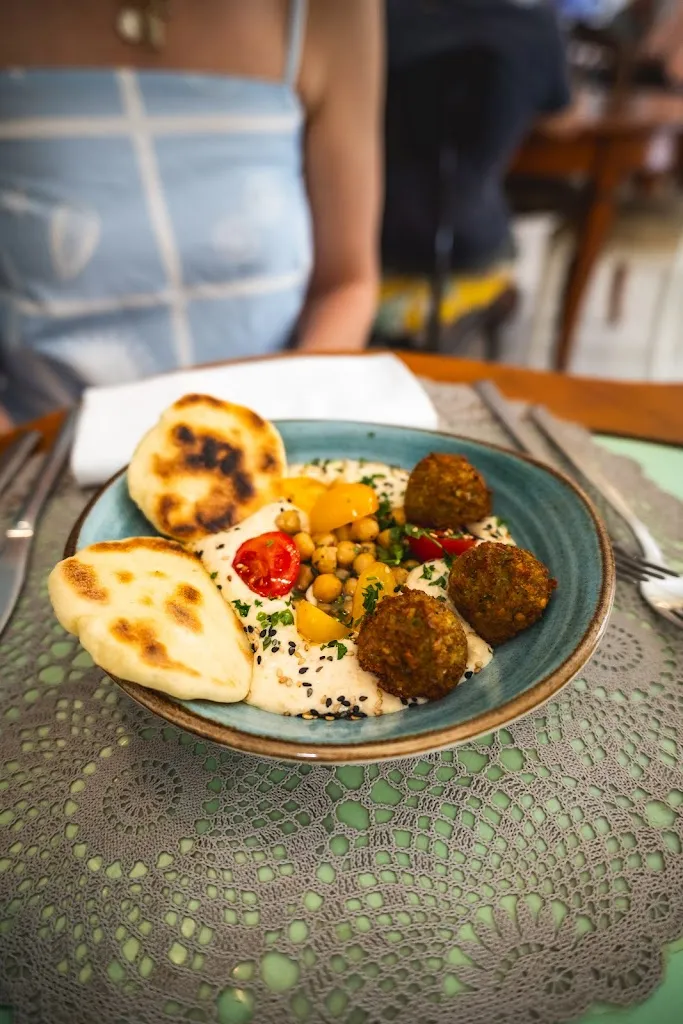 John Roberts_MOON - Move Ortigia Out of Normality_Provincia di Siracusa_review