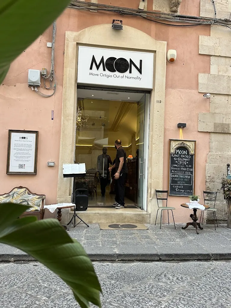 MOON - Move Ortigia Out of Normality_Provincia di Siracusa_slider_image_3