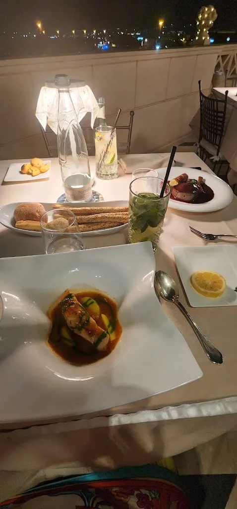 Sea Love_La Terrazza del Grand Hotel Ortigia. Ristorante vista mare - Cucina Mediterranea - Ortigia ._Provincia di Siracusa_review