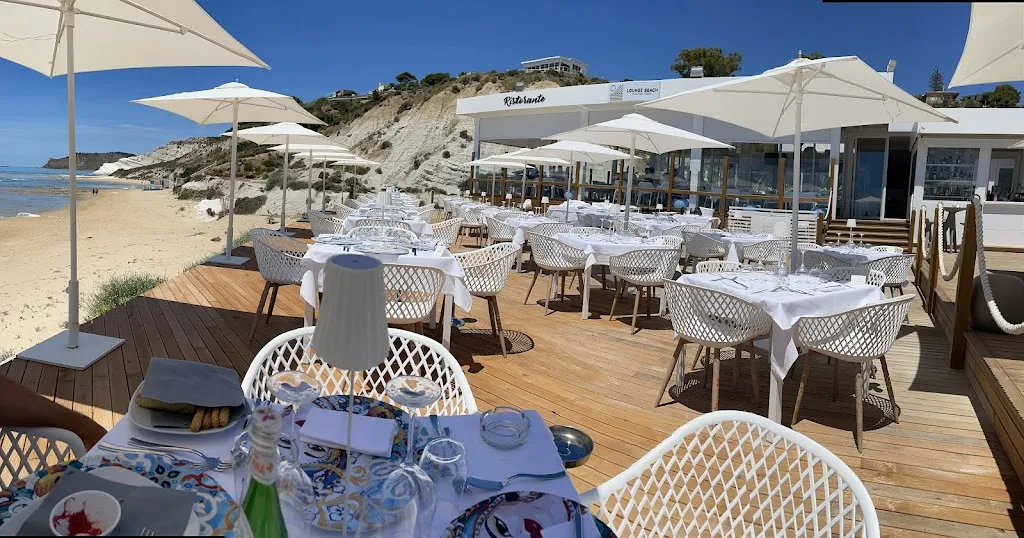Lounge Beach Scala dei Turchi restaurant in Realmonte