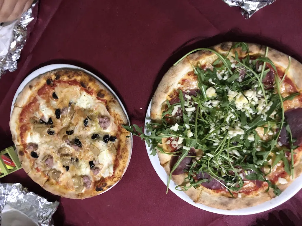 Menu_Vincent's Pub_Regalbuto_image_1