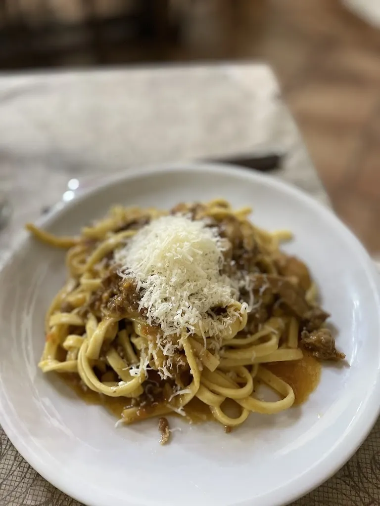 Kyungjy Park_Oasi del Lago_Regalbuto_review