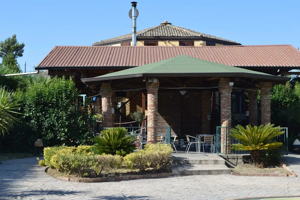 La Dolce Vita Regalbuto_Regalbuto_slider_image_1