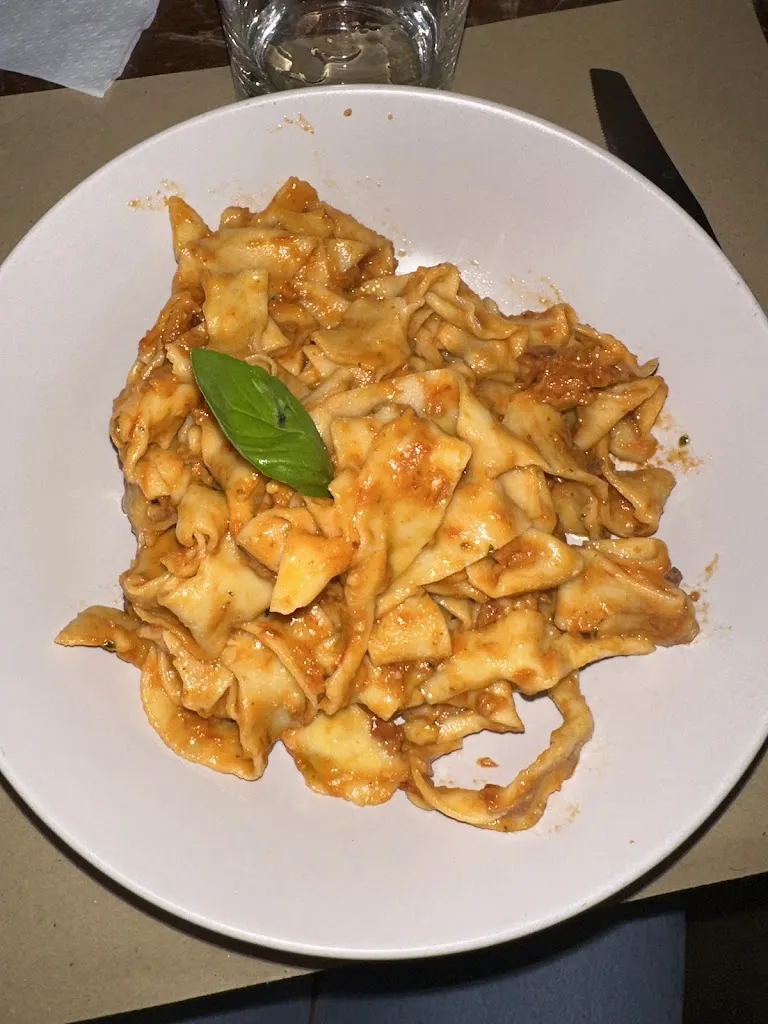 Danielle Willms_Cerbero Pub_Regalbuto_review