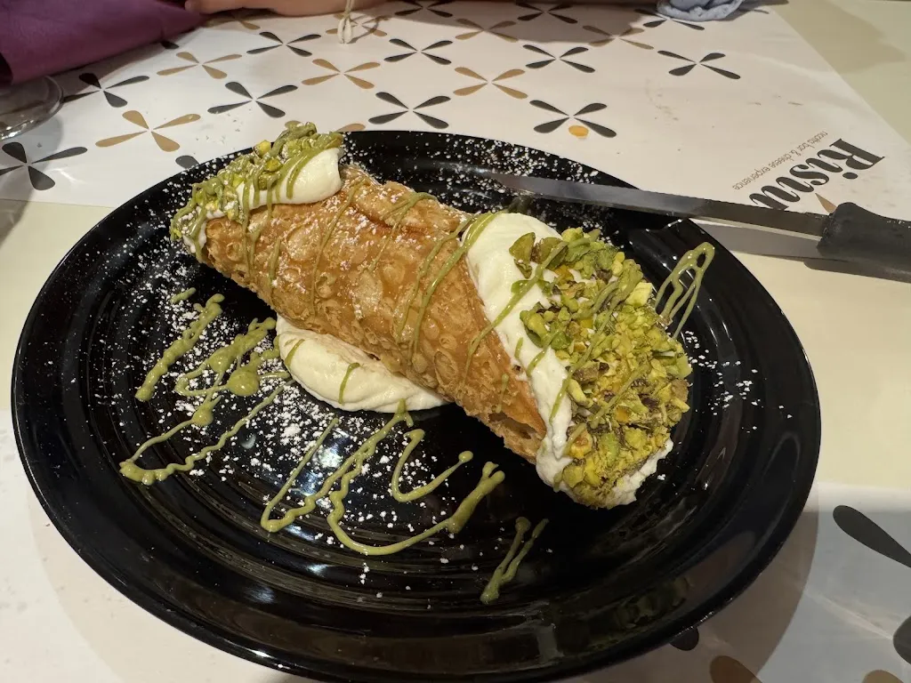 Mónika Vári_Risìu_Ragusa_review