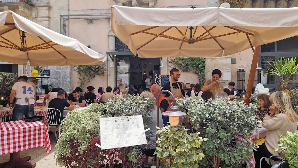 Andrej Michal_That's a Moro_Ragusa_review