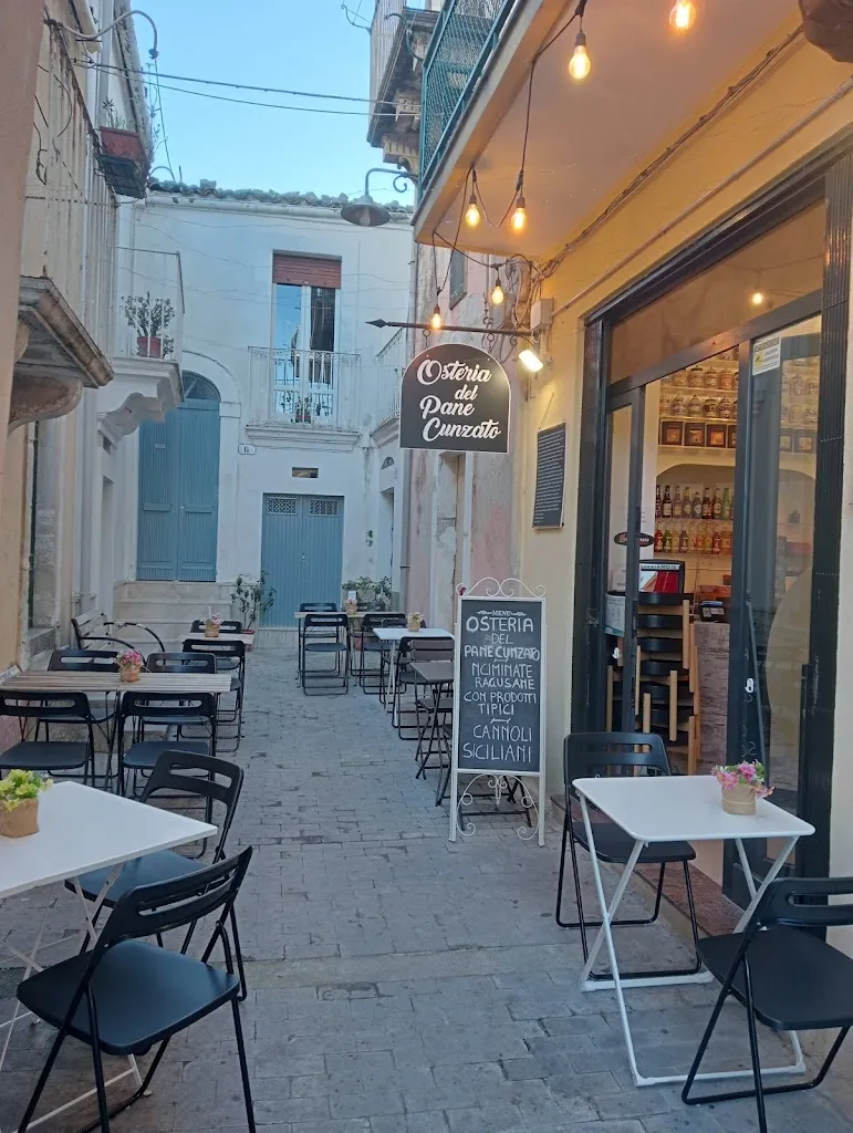 Osteria del Pane Cunzato restaurant in Ragusa