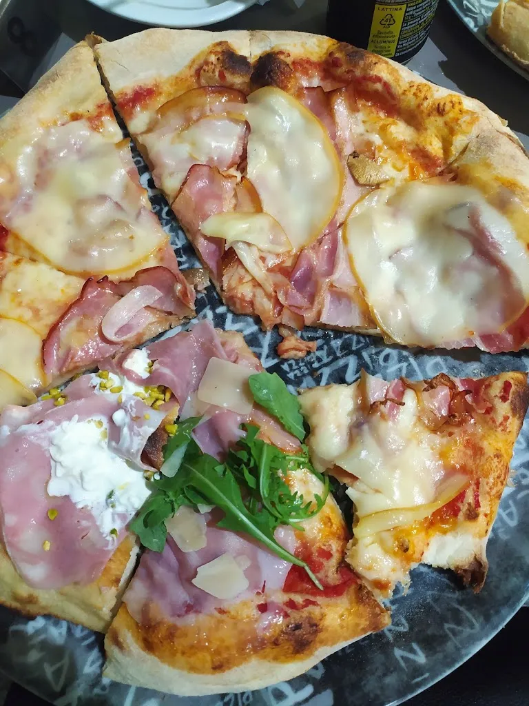 Menu_PizzaMania_Lesina_image_4