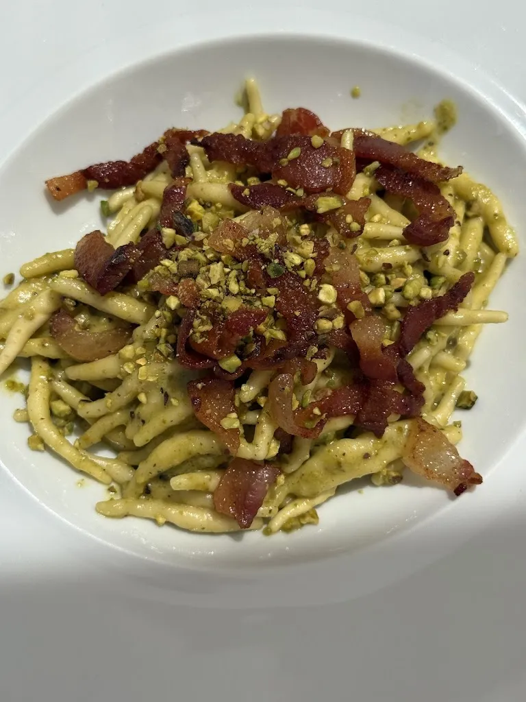 Raissa Lara Lütolf Fasel_La Terrazza dell'Orologio_Ragusa_review