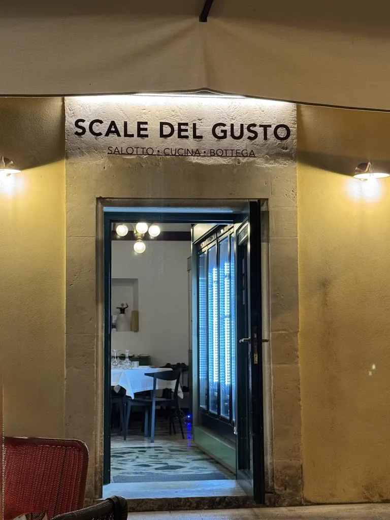 Scale del Gusto | salotto • cucina • bottega_Ragusa_slider_image_3
