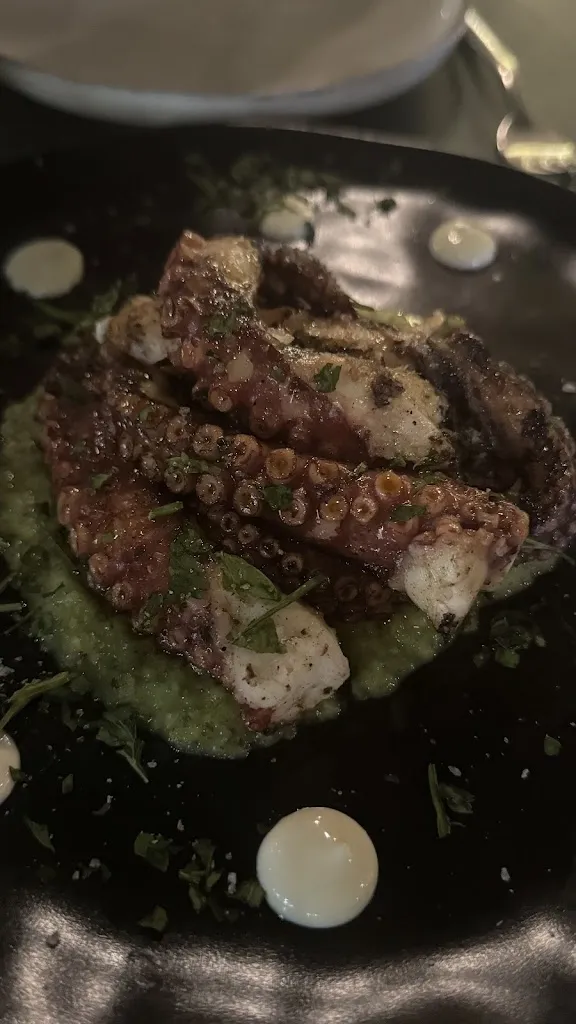 Ashley Lo_CLAB - Pizza & Cucina_Ragusa_review