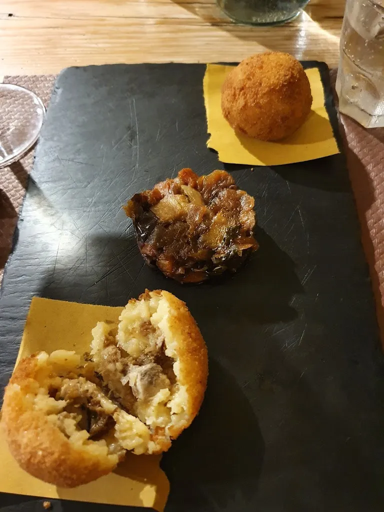 Mark Laedlein_LoSteri_Ragusa_review