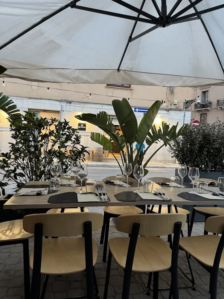 Bromu Restaurant_Rilievo_slider_image_3