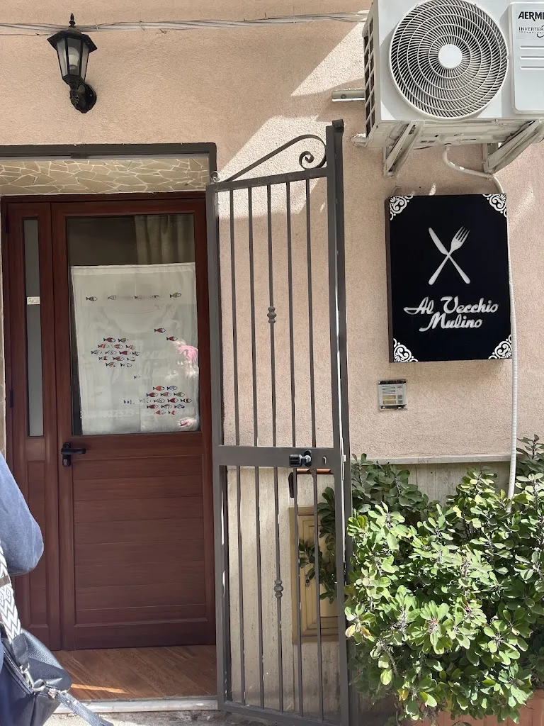 Al vecchio mulino restaurant in Ravanusa