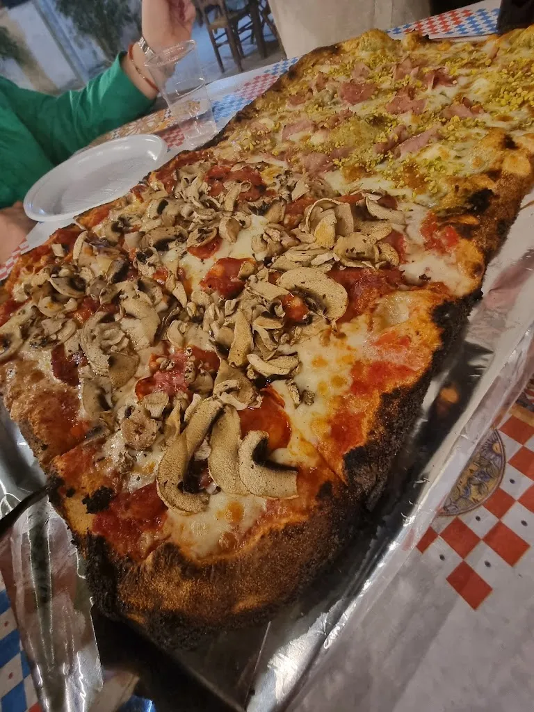 lesly guerrero_Pizzeria da Giovanni_Ravanusa_review