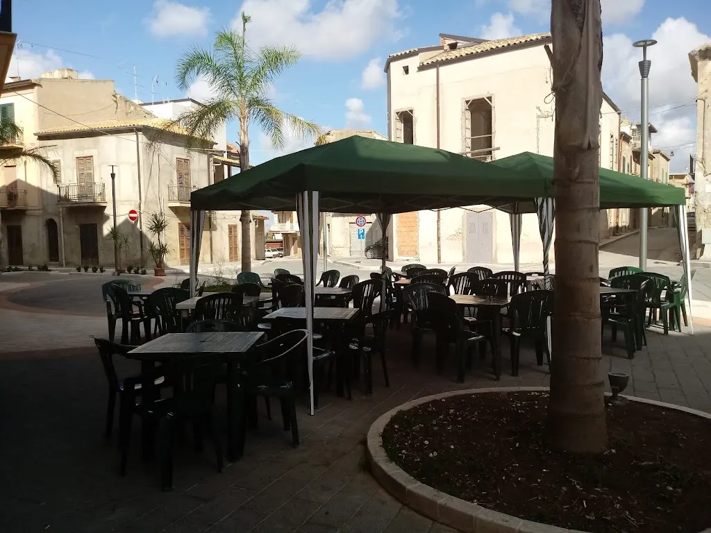 Pizzeria L'Elefante Ghiotto restaurant in Ravanusa