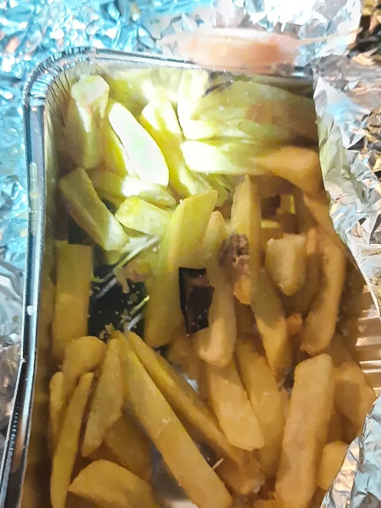 Gin Hoffen_Fora Paisi_Ravanusa_review