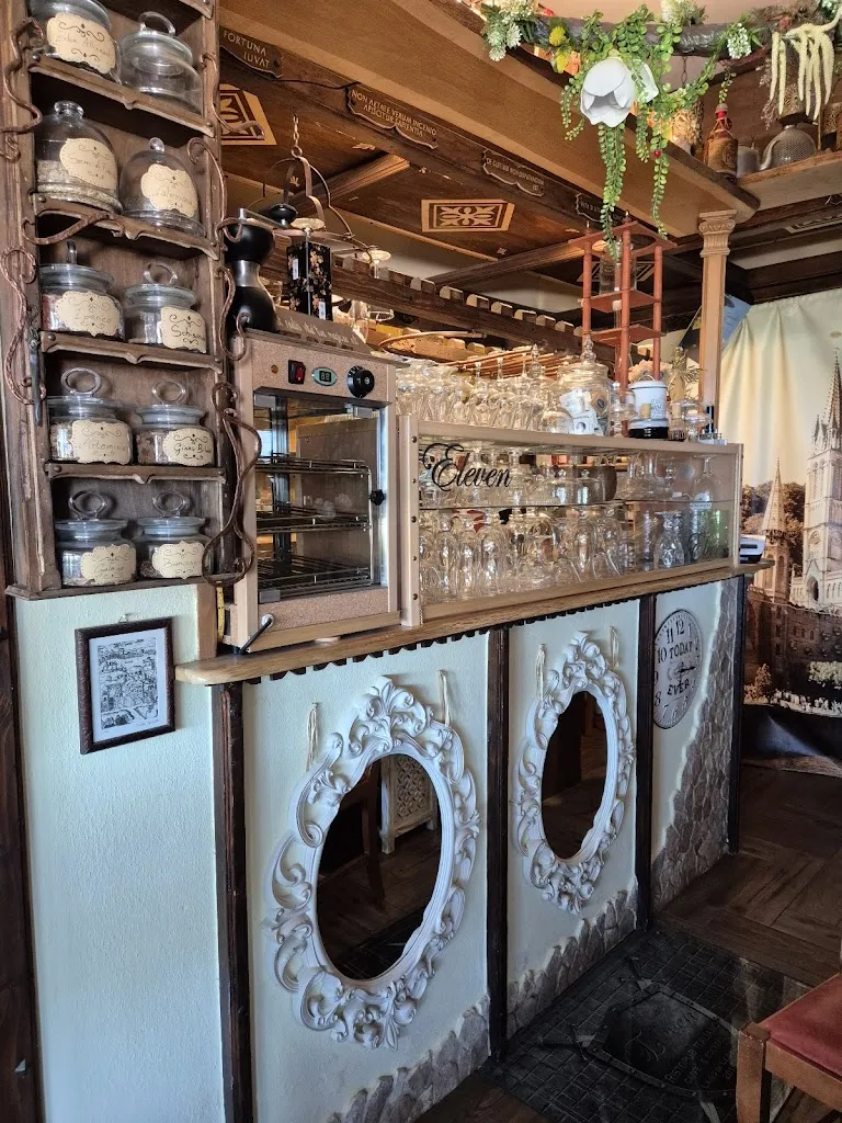 Eleven_Lesina_slider_image_3