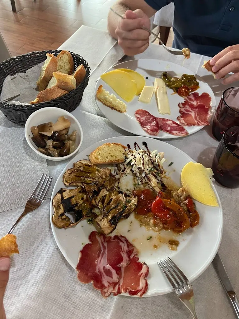 Restaurant @ Valle dell'Etna_Roccella Valdemone_slider_image_3