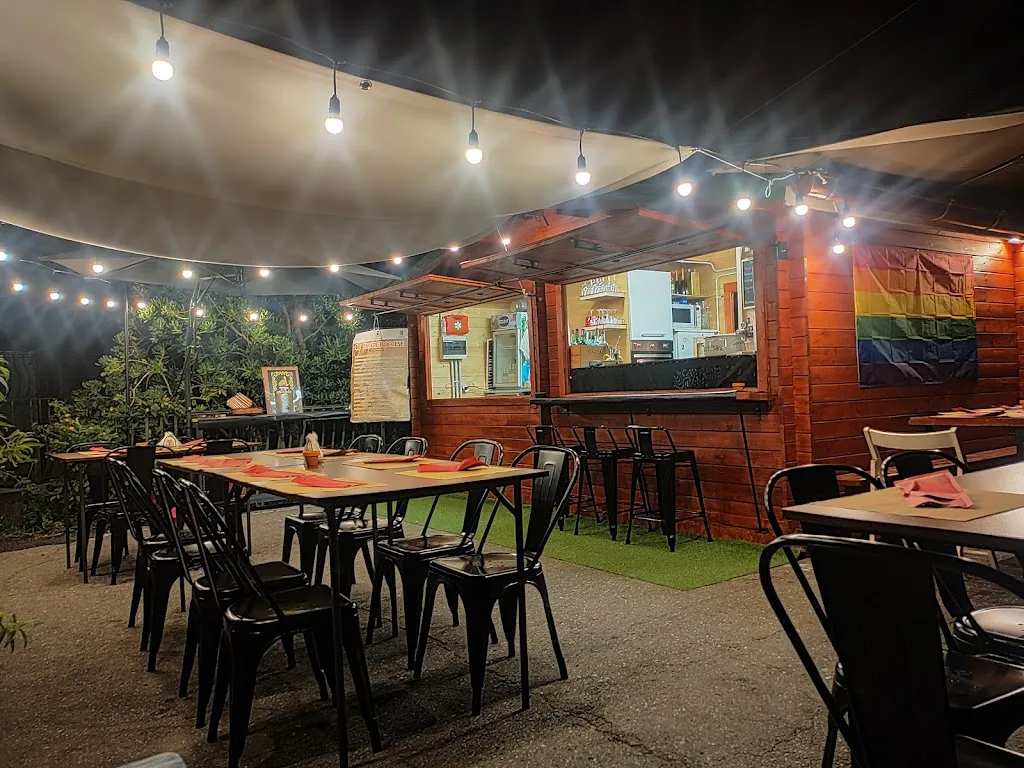 Panini & Piattini Nino Arrigo restaurant in Roccavaldina