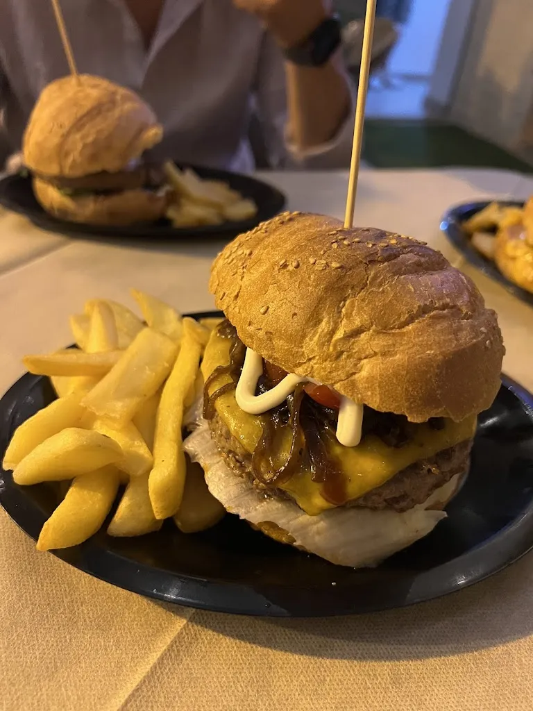 Royal food&drink restaurant in Riesi