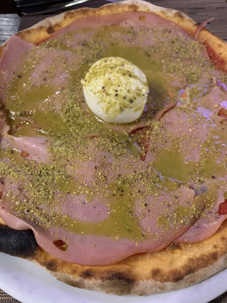 Sandrine Hb_La Chimera_Rocca di Capri Leone_review