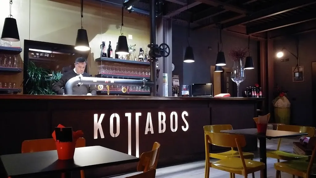 Birrificio Kottabos - Birra Artigianale restaurant in Rocca di Capri Leone