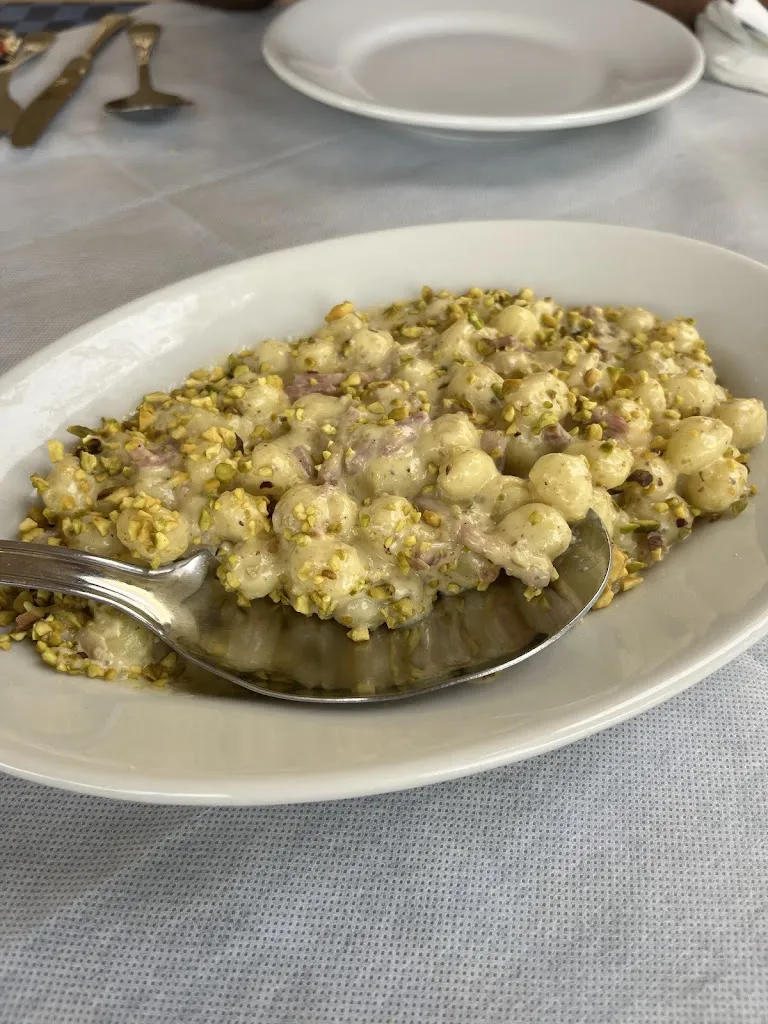 Amandine Barra_Lo Stagno_Salaparuta_review