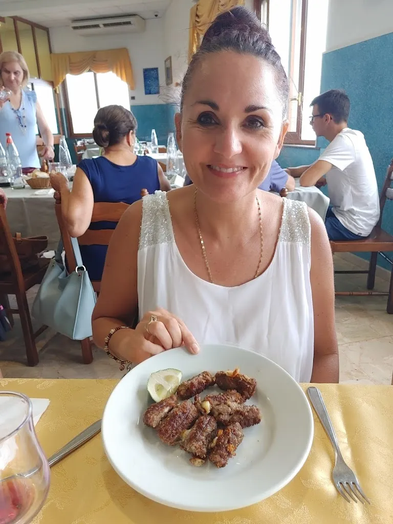 Amoret DArrigo_Trattoria Sottocastello_Rometta_review