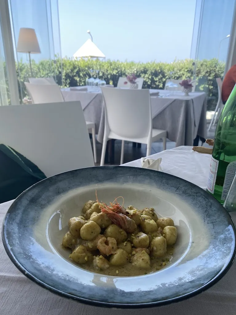 Thuy Anh Dao_Villa Meo_Il Nostro Ristorante_Rometta_review