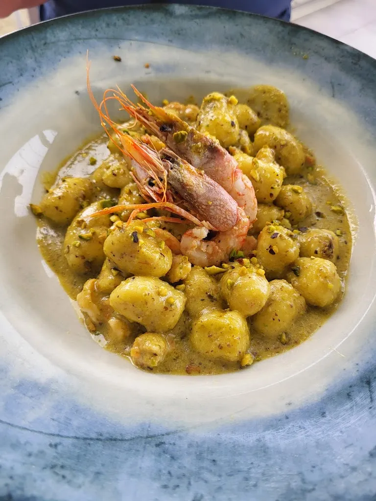 Samsunshine Levy_Villa Meo_Il Nostro Ristorante_Rometta_review