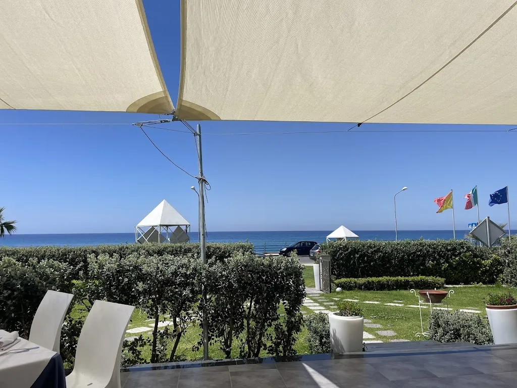 Vincent Abbate_Villa Meo_Il Nostro Ristorante_Rometta_review