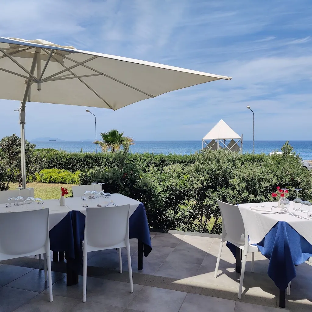 Villa Meo_Il Nostro Ristorante_Rometta_slider_image_1