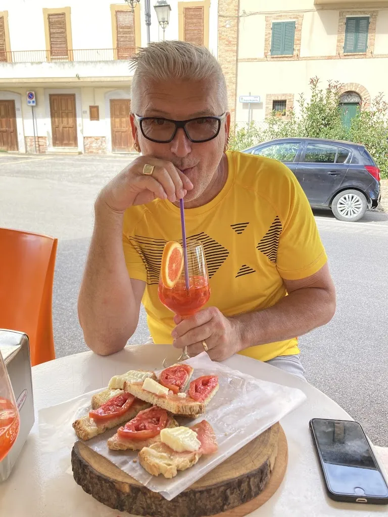 Egon Becker_Bar D'Antonio_Castellalto_review