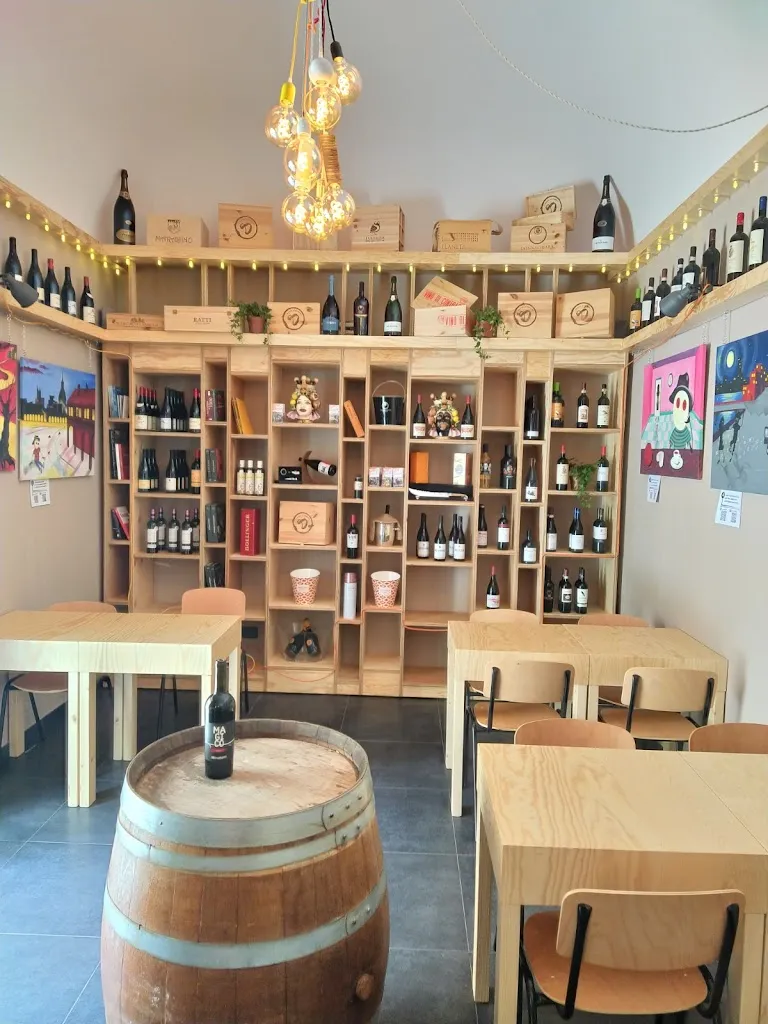 I Versi Wine Bar restaurant in Rosolini