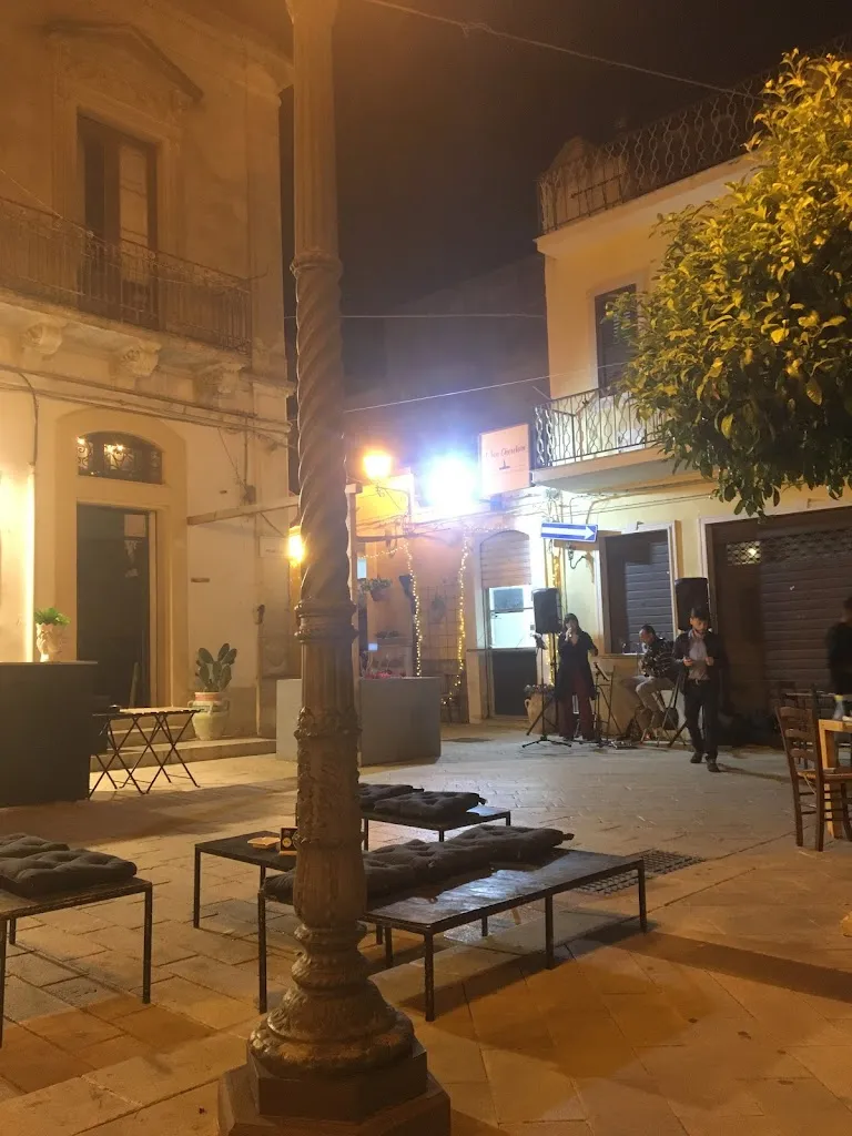 Daniel Horler_A San Cherchiri_Rosolini_review